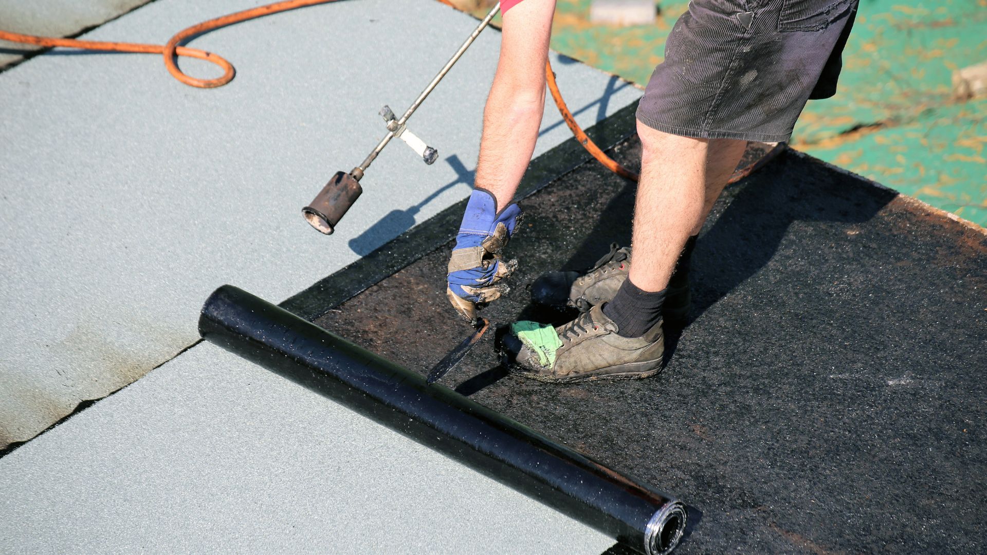 Choosing The Best Commercial Roof Cleaning Products